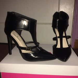 MAKE OFFERS!! Heels only worn once