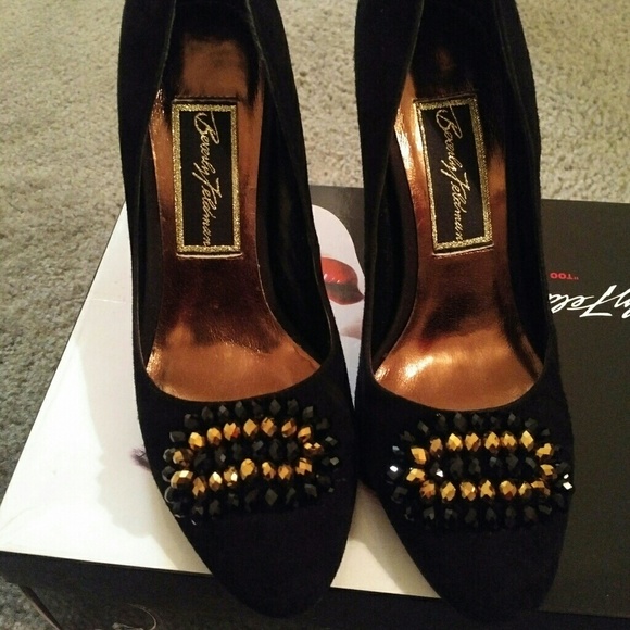 💥DEAL💥 Beverly Feldman Suede heels. - Picture 2 of 4