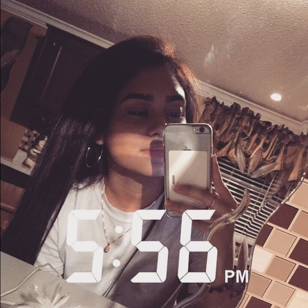 Meet your Posher, Jessica