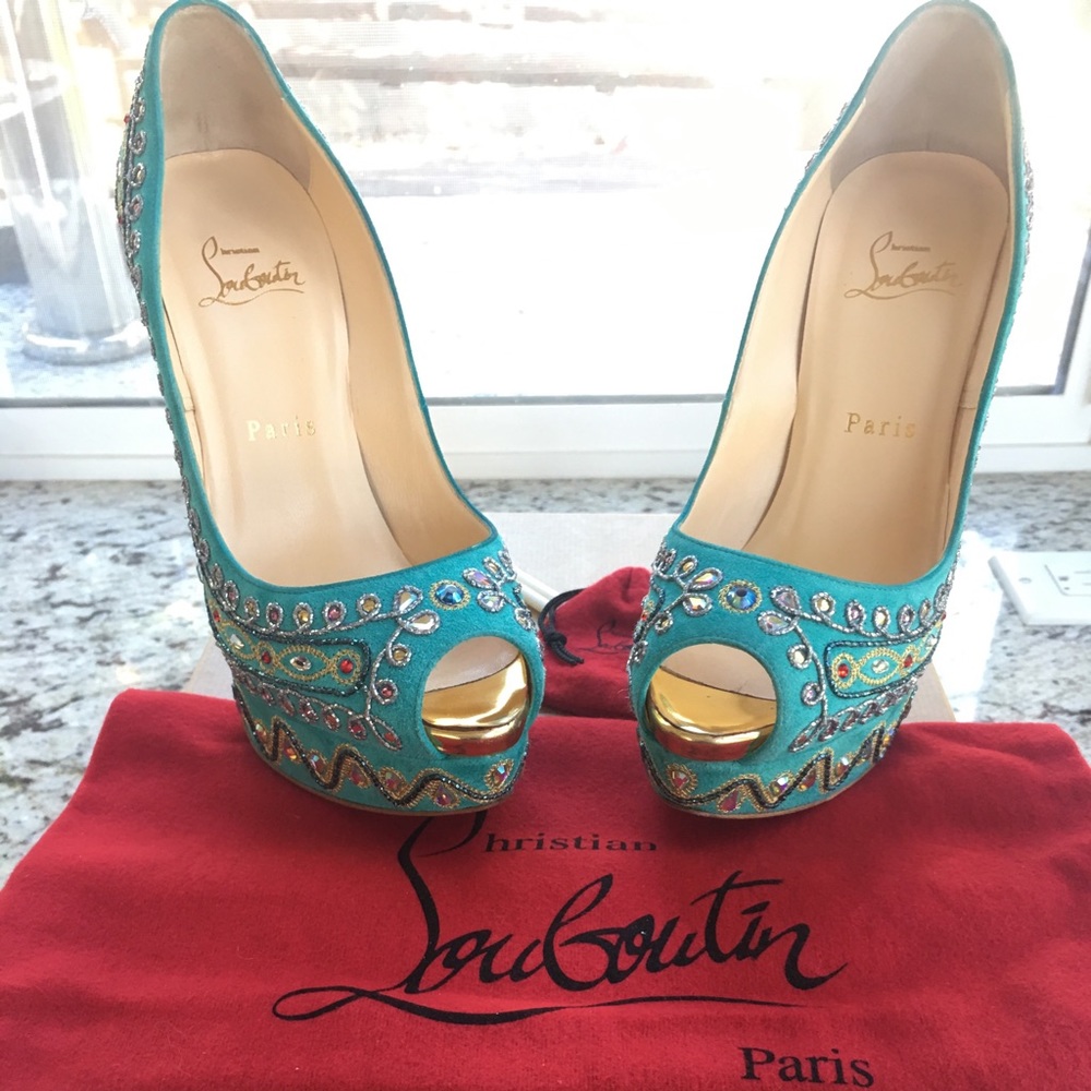 👏SOLD!!👏 LOUBOUTIN Bollywoody Turquoise Suede