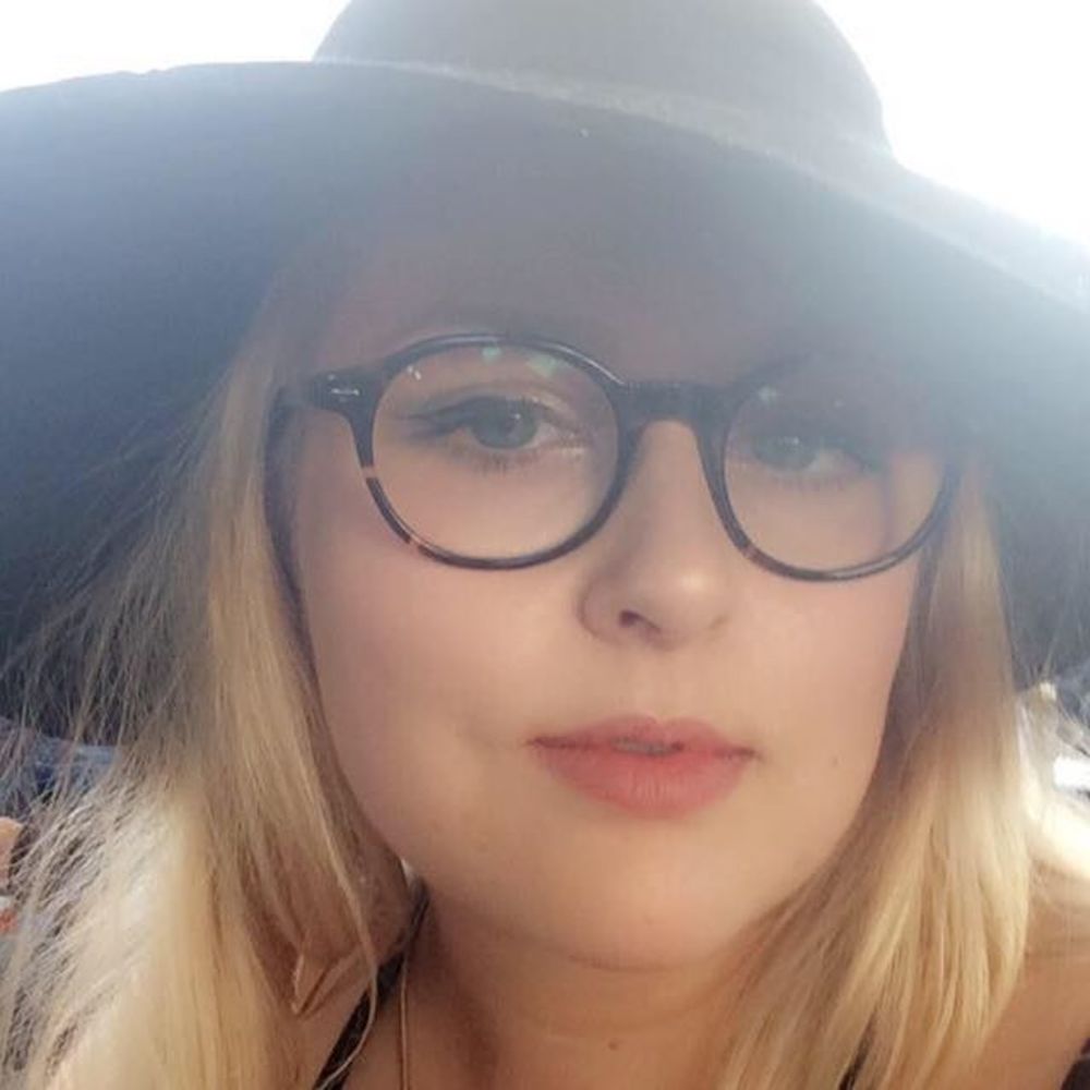 Meet your Posher, Emma