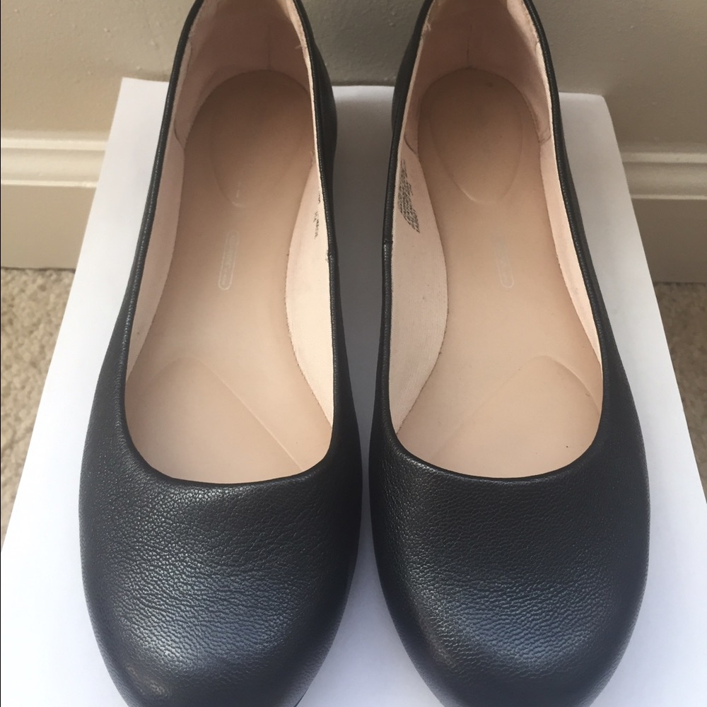 Rockport Flats - Size 7.5