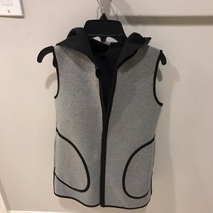 LuLu Reversible Vest Size 6. Like New!