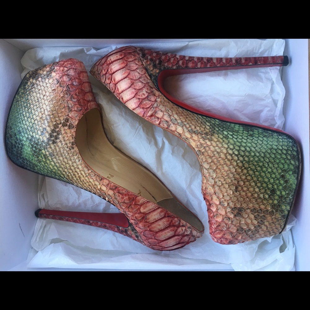 CHRISTIAN LOUBOUTIN Daffodile 160 Python Jamaica38