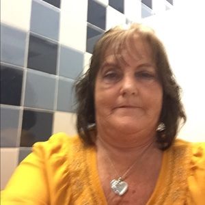 Meet your Posher, Janet