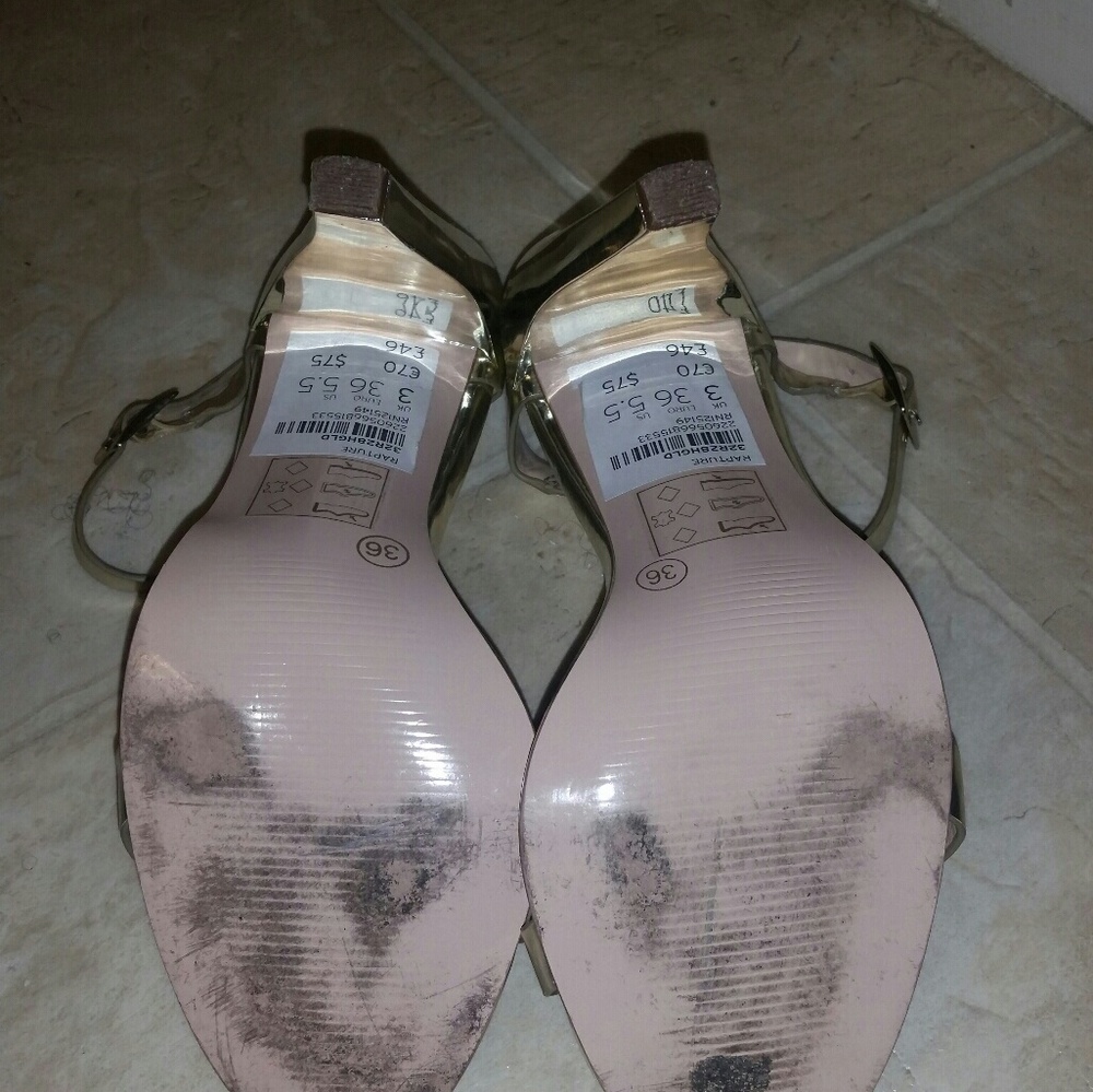 Shoes - Picture 3 of 4