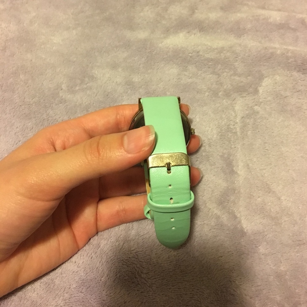 Turquoise watch - Picture 2 of 3