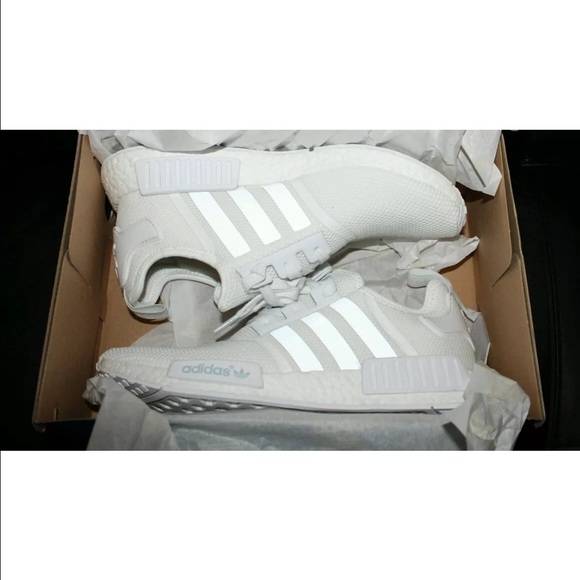 Adidas NMD R1 - Picture 2 of 3