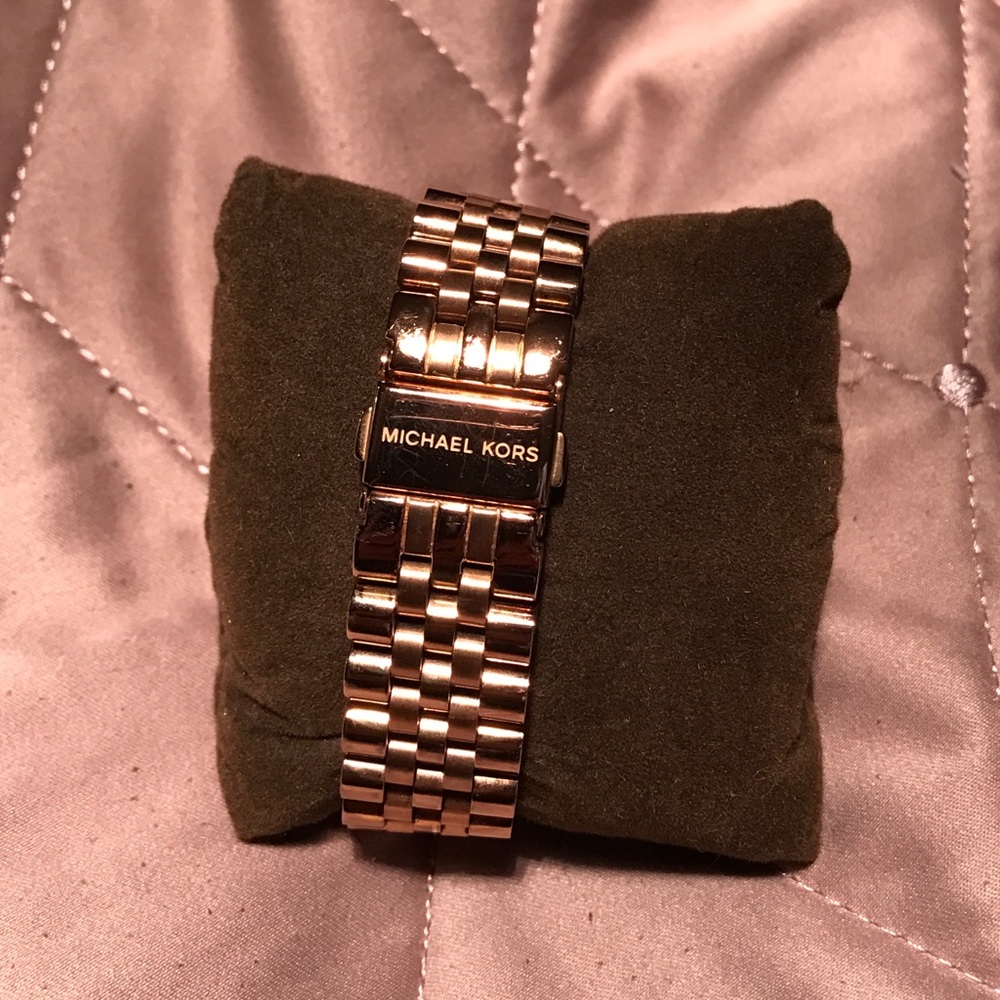 Michael Kors Watch - Picture 3 of 3