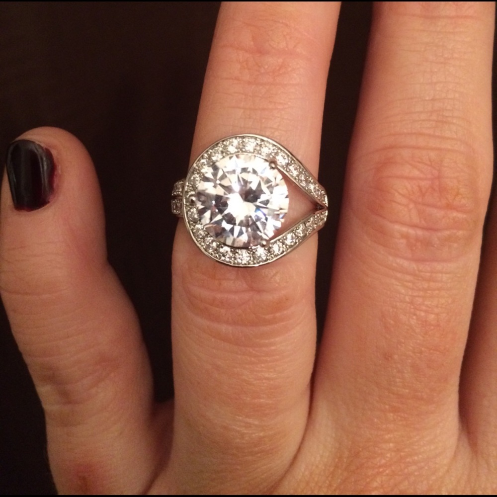 💥SOLD💥 Beautiful ring