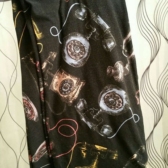 Lularoe os telephone leggings - Picture 1 of 2
