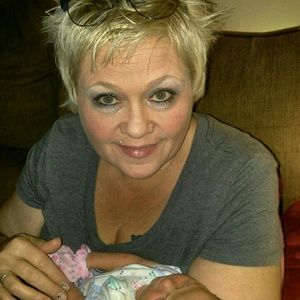 Meet your Posher, Debbie