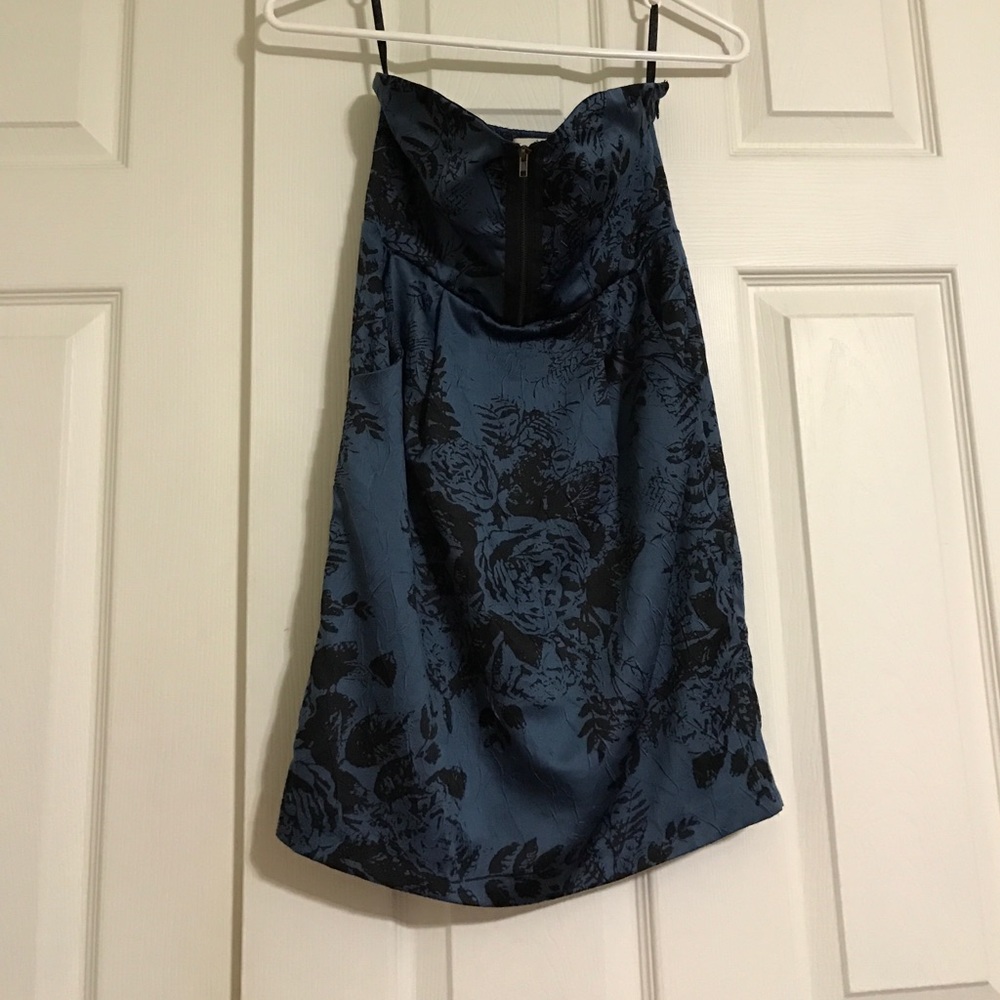 Silence + noise Strapless Dress