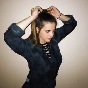 Meet your Posher, Julia