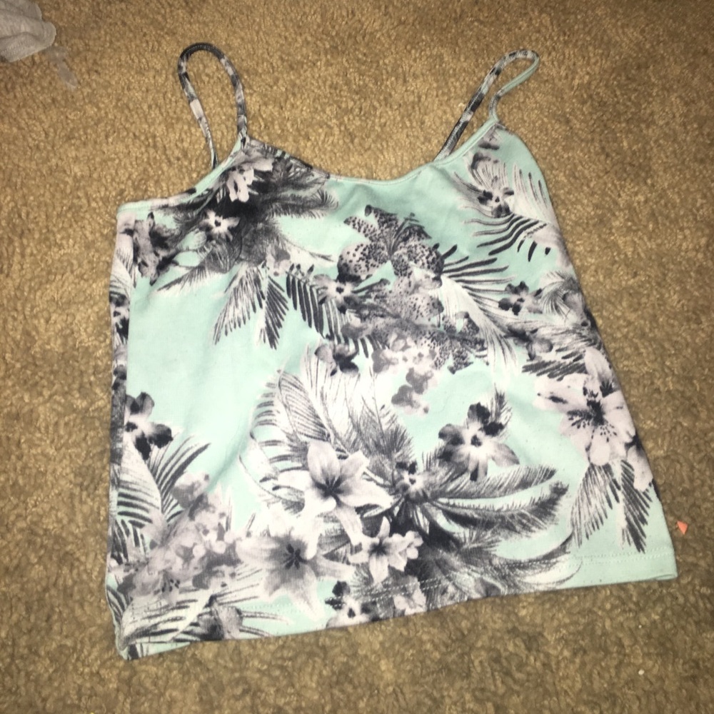 Tank top crop top