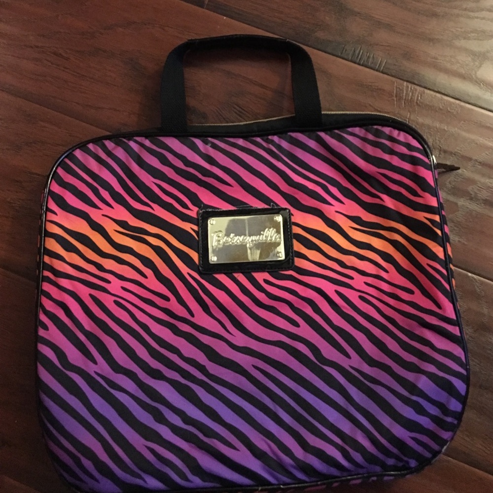 Zebra Print Betseyville laptop case