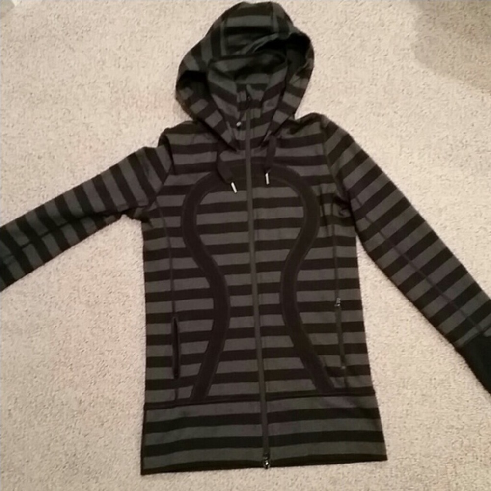 Lululemon macro micro stride jacket size 6
