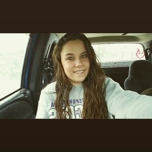 Meet your Posher, Tiffany