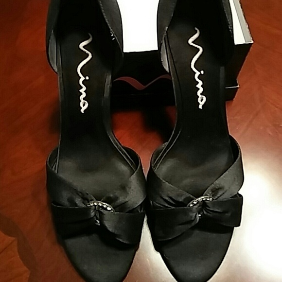 Shoes - Picture 2 of 3