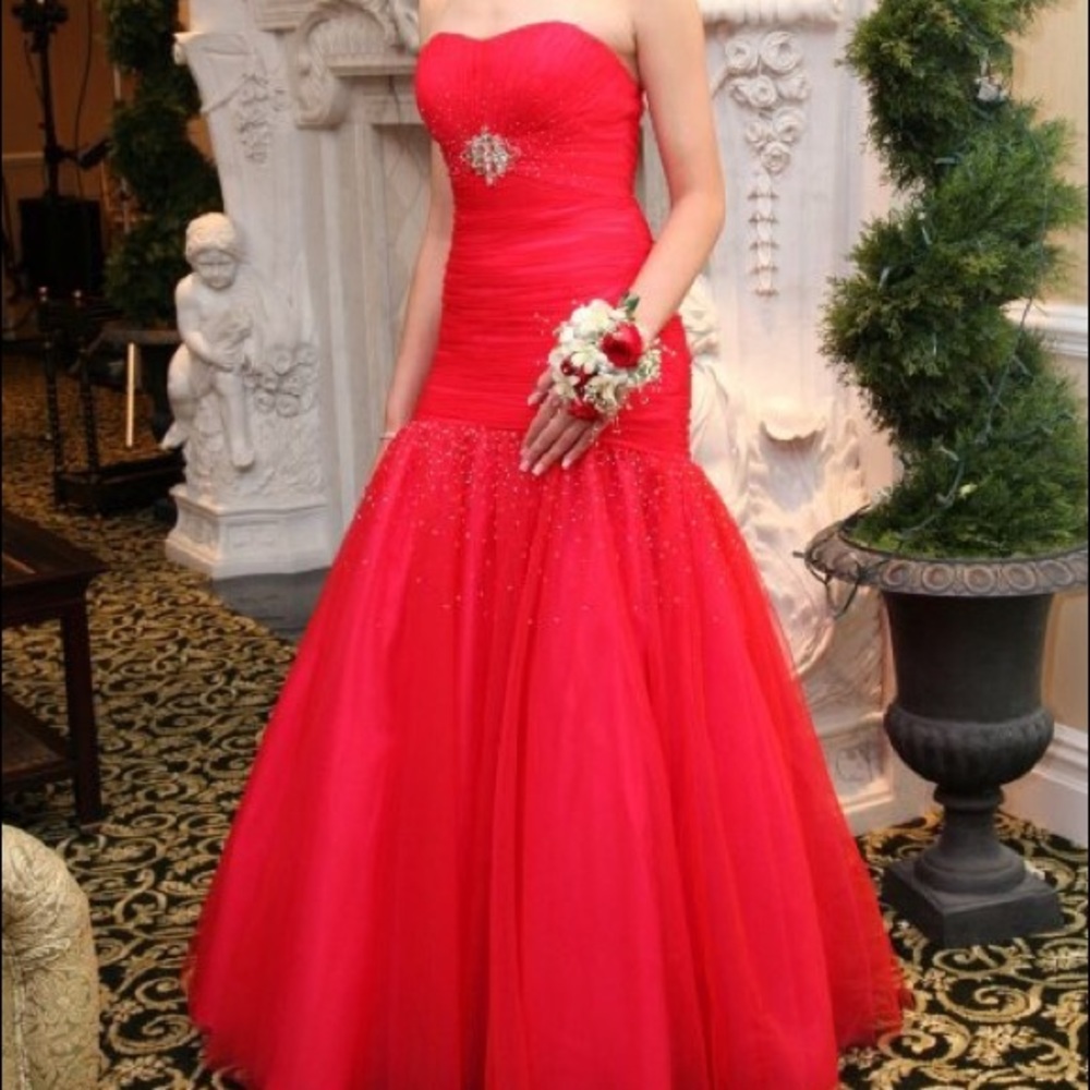 Mermaid style prom dress