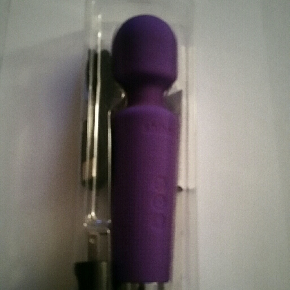 Mini halo 20 speed body wand/massager brand new