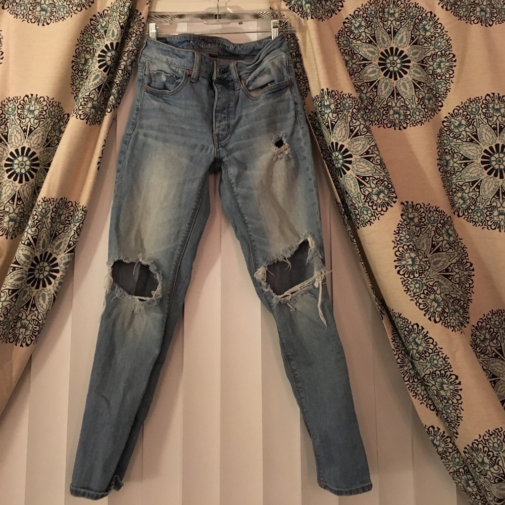 AEO Tomgirl Jeans