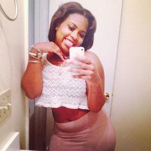 Meet your Posher, Jazmin chantày