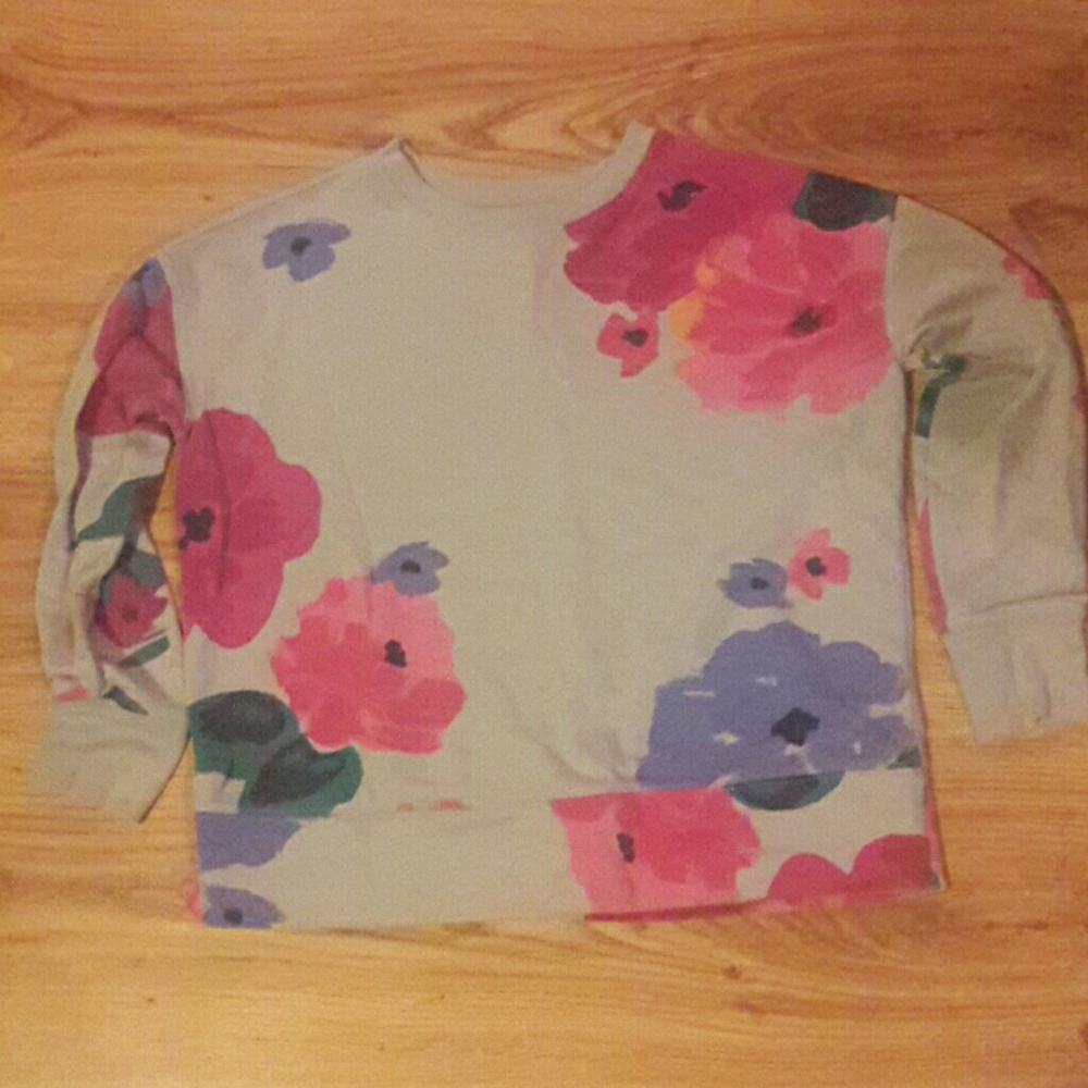 Sweatshirt