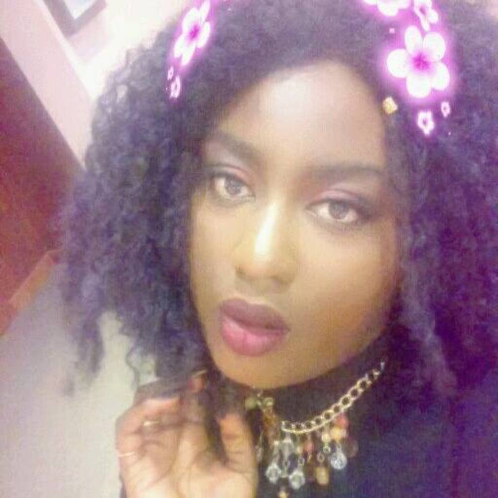 Meet your Posher, Hilarlyn