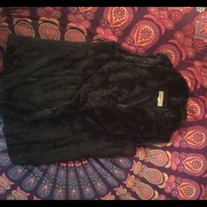 Wildflower Faux Fur Vest {Like New!}