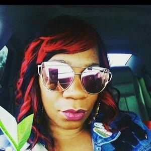 Meet your Posher, Denise