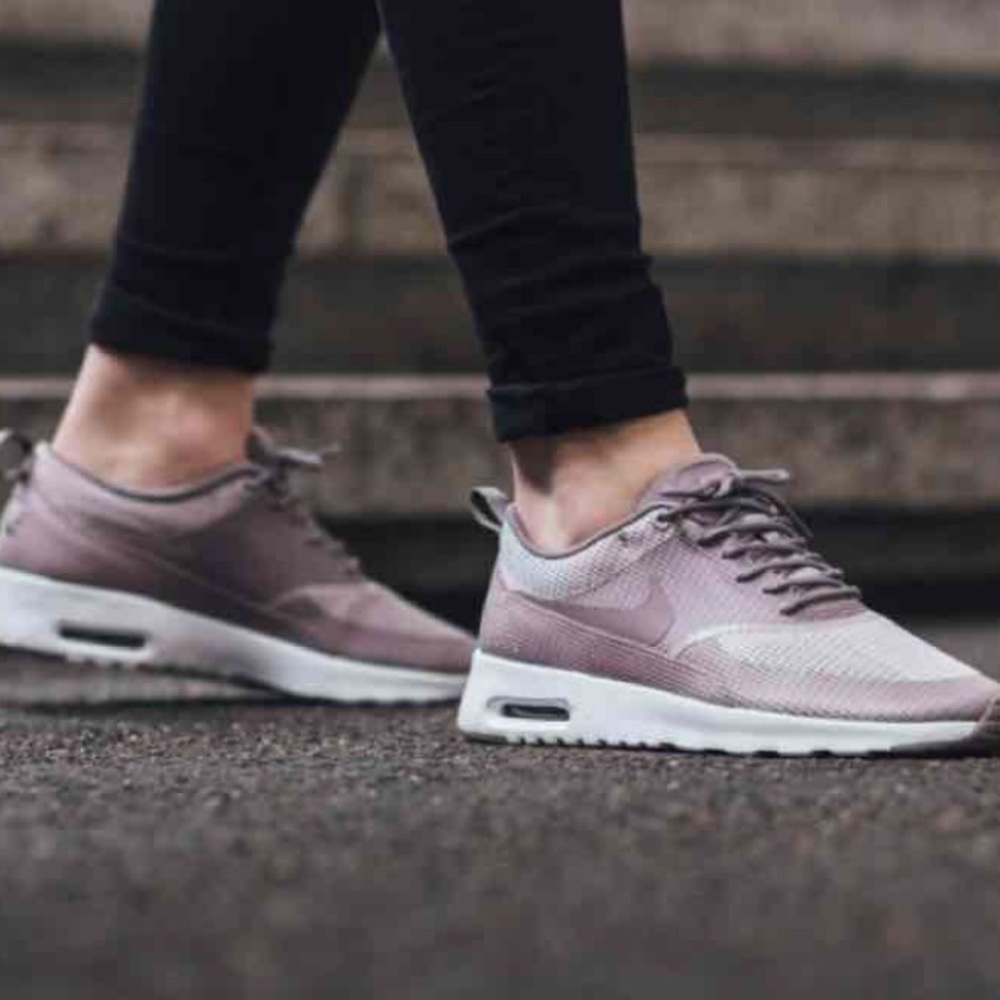 Nike air max Thea shoes
