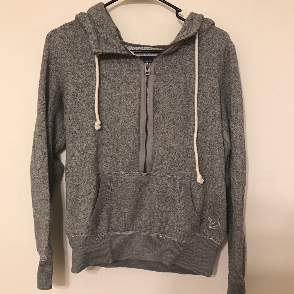 Grey American Eagle sweatshirt