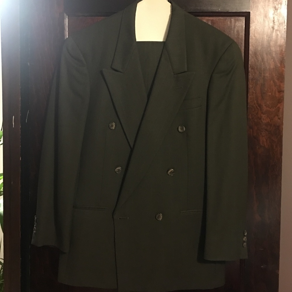 Double breasted Christian Dior suite