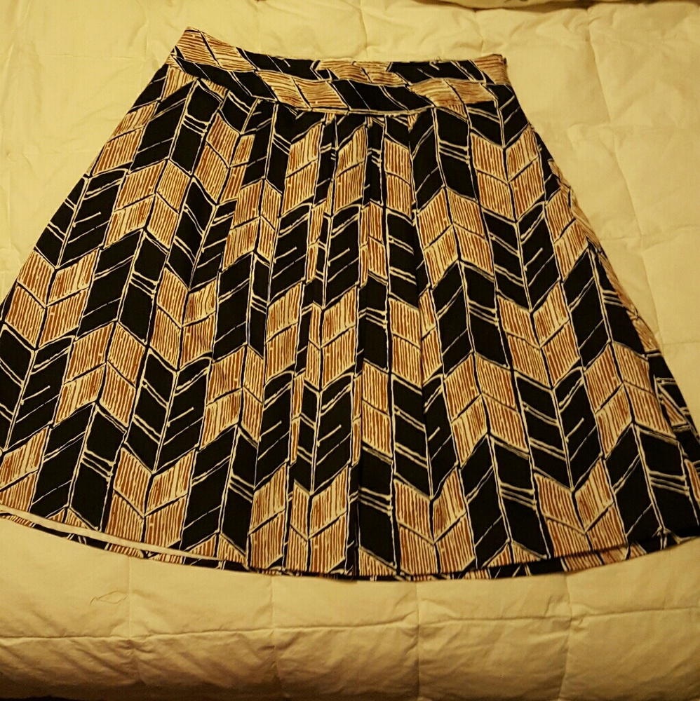 Women's Merona skirt line 100% polyester size 10