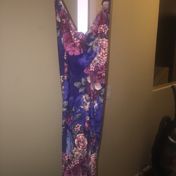 Floral dress - Picture 3 of 3