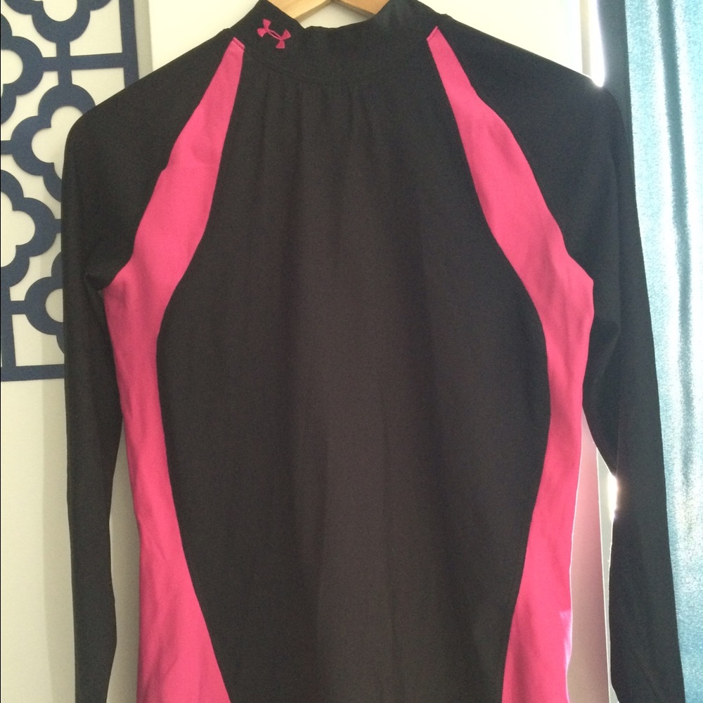 Pink underarm long sleeve shirt
