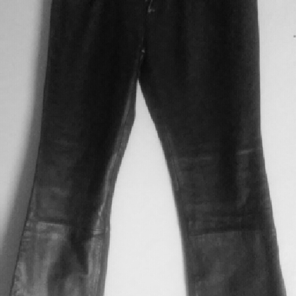 Women Wilson Leather long pant sz12 color black