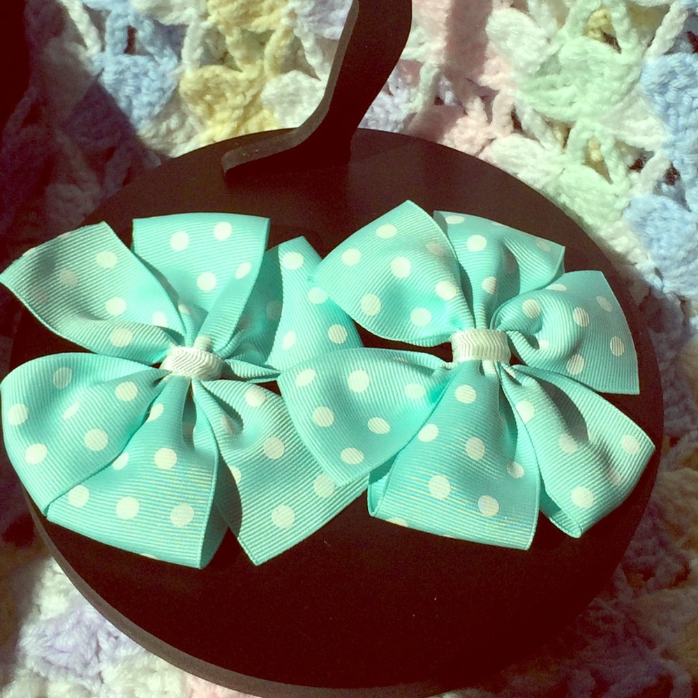 Polk Dot Bow Clips 🎀