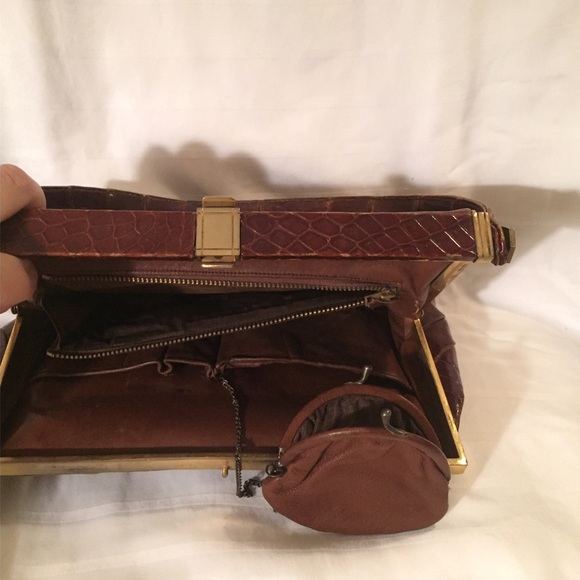 Vintage Alligator Skin Handbag - Picture 4 of 4