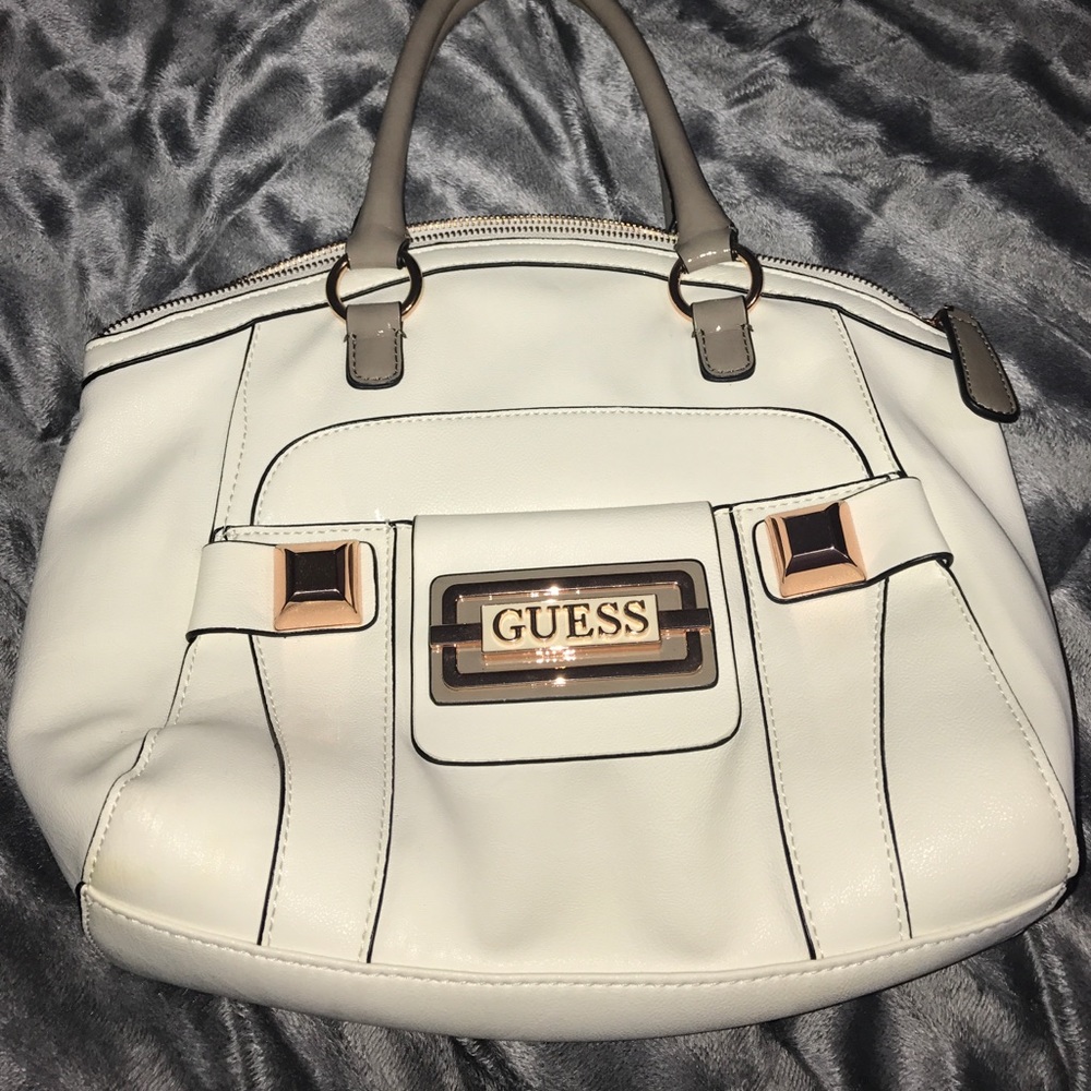 AUTHENTIC GUESS PURSE
