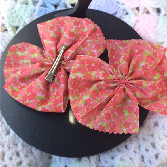 Spring 🌸Bow Clips - Picture 2 of 4