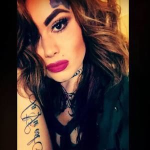 Meet your Posher, Brooke