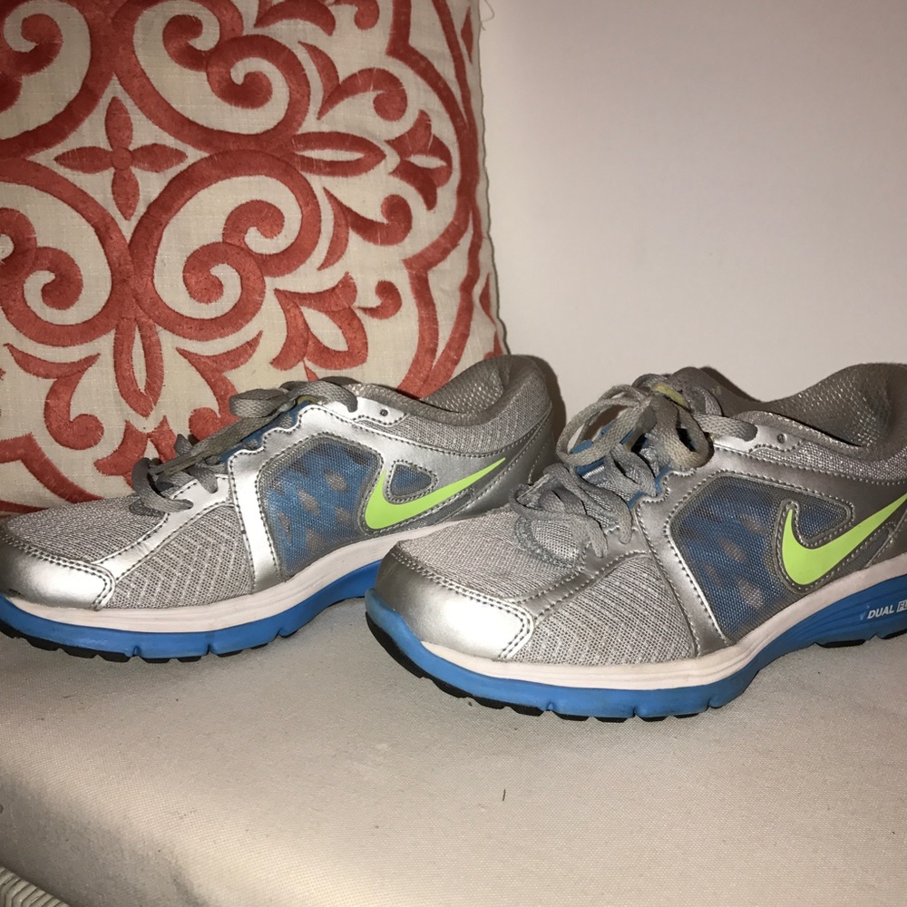 Nike Dual Fusion Running Shoes