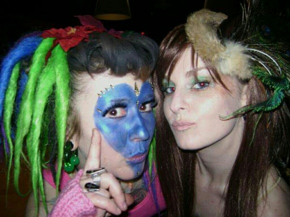 Meet your Posher, Tabatha - Picture 3 of 3