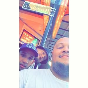 Meet your Posher, Dennis