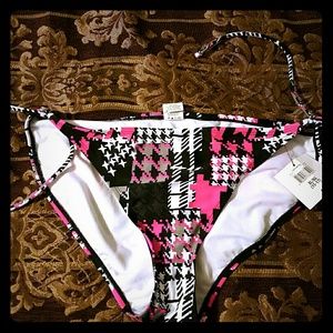 BNWT  bikini bottoms xl