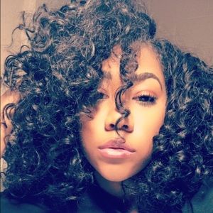 Meet your Posher, Michaela