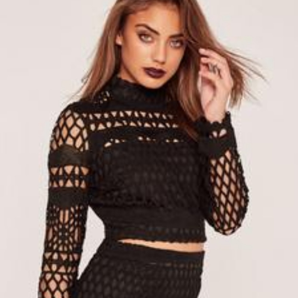Missguided cut out crop