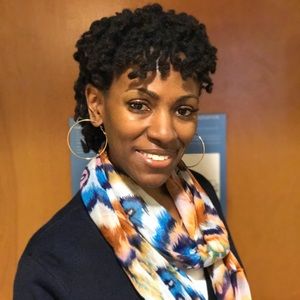 Meet your Posher, Davisha